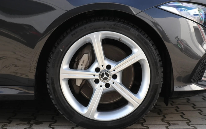 Mercedes-Benz CLS cena 185000 przebieg: 116000, rok produkcji 2019 z Ustrzyki Dolne małe 254